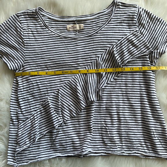 Hollister Womens T-Shirt White Black Stripe Short Sleeve Scoop Neck Ruffles XS - Picture 3 of 6